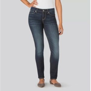 Levi’s Denizen Modern Slim Jeans